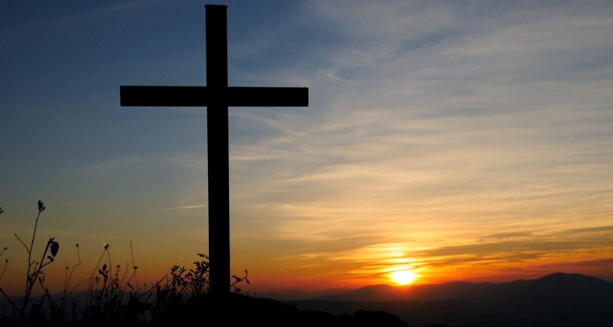 Gesù non supera la prova costume, crocifissione rinviata - Lercio