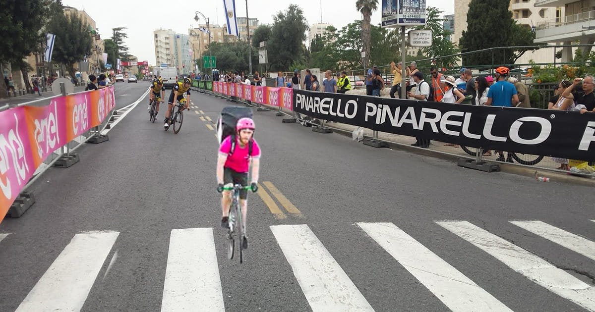 Rider Foodora vince per sbaglio tappa del Giro D'Italia - Lercio