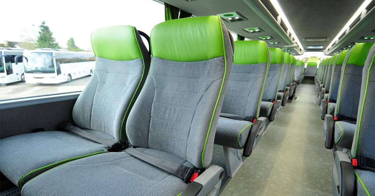 Flixbus lancia i primi pullman con posti adatti anche a chi ha le gambe - Lercio