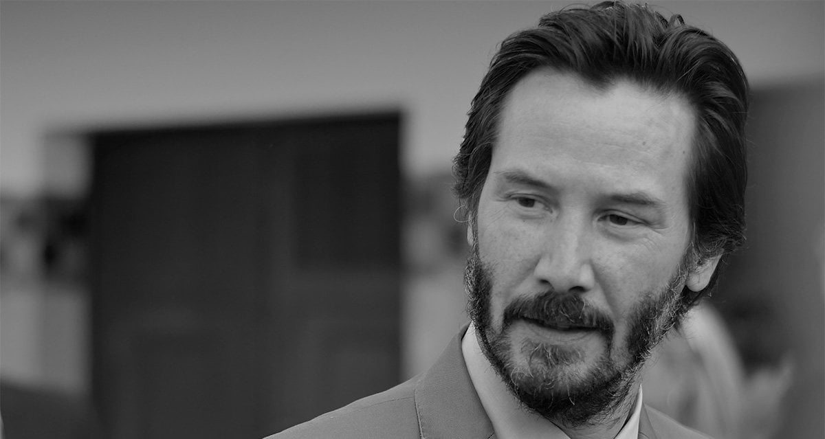 Keanu Reeves si commuove pensando alle persone che si commuovono per lui - Lercio