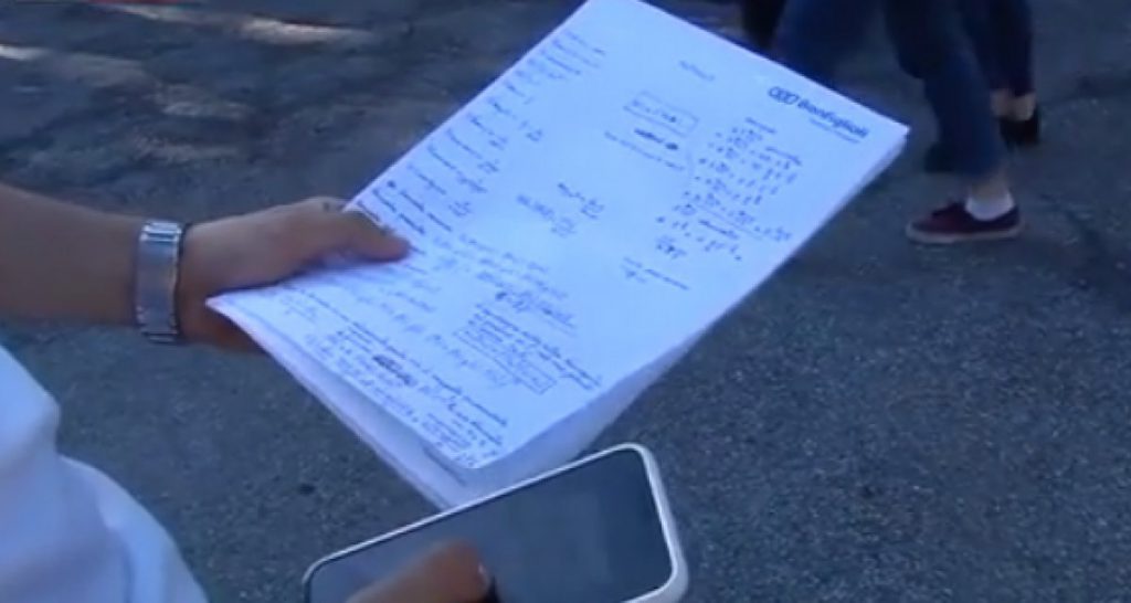 Maturità, prova di matematica: il risultato è 49.000.000. Digos sequestra i compiti in tutta Italia - Lercio