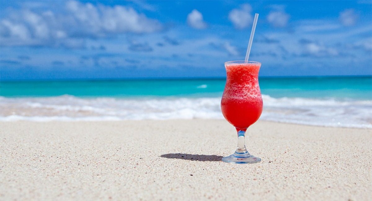 Riscaldamento globale, l'iniziativa dei barman: "Metteremo ancora più cubetti di ghiaccio nei cocktail" - Lercio