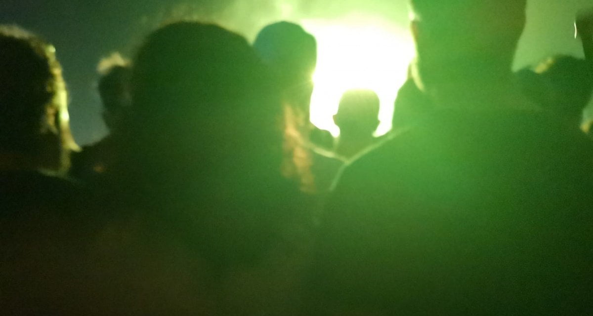 Concerti. Cassazione: "Le persone basse potranno chiedere il rimborso di una quota del biglietto" - Lercio