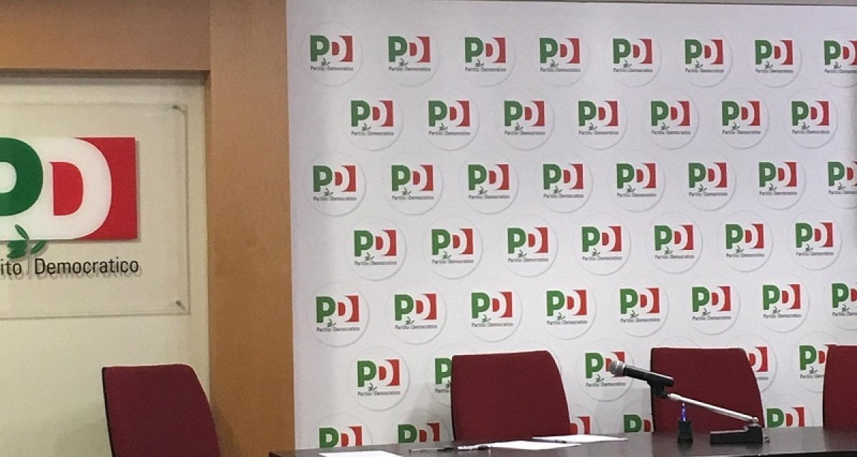 Finite le persone da cui ripartire, sinistra italiana nel caos - Lercio