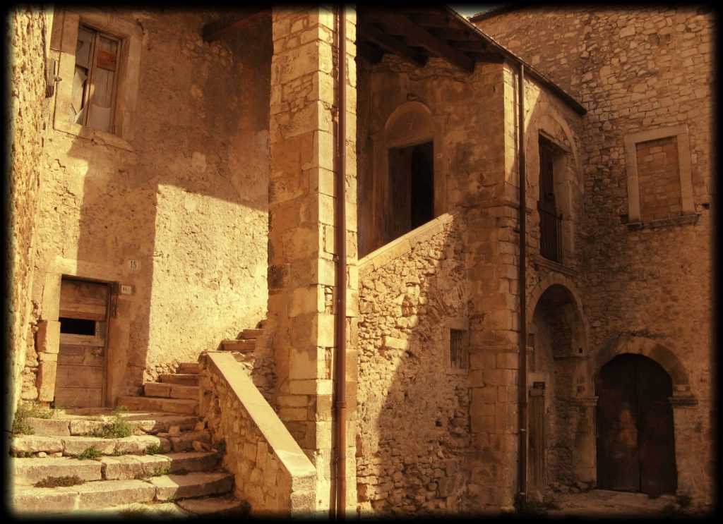 Scoppia scandalo a San Valentino in Abruzzo Citeriore ma nessuno ha voglia di lanciare l'hashtag - Lercio