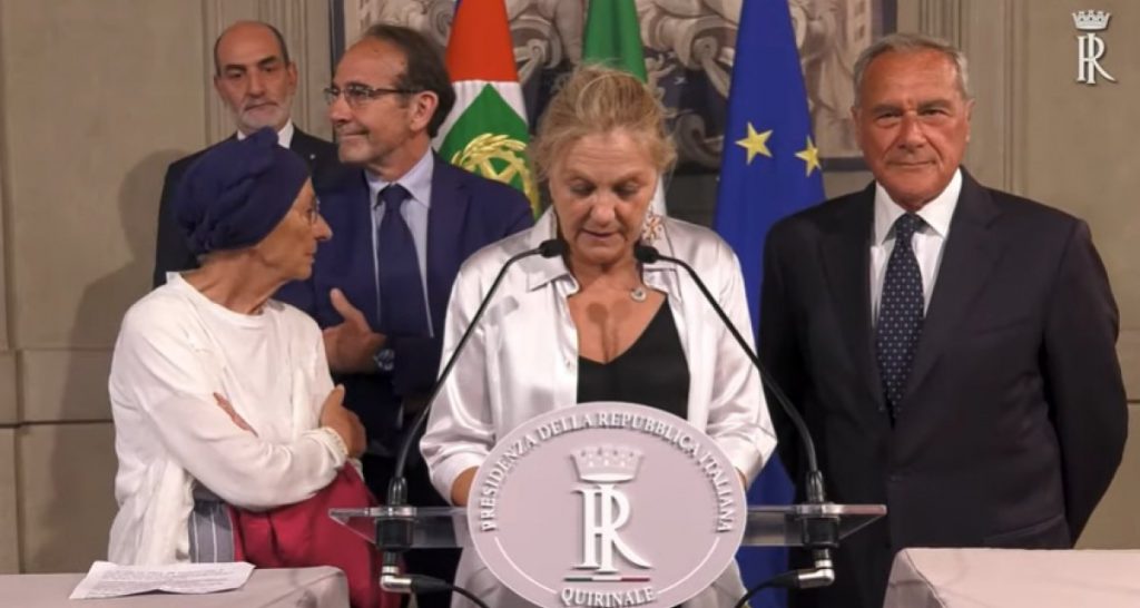 Gruppo misto raggiunge il 51% e chiede i pieni poteri - Lercio