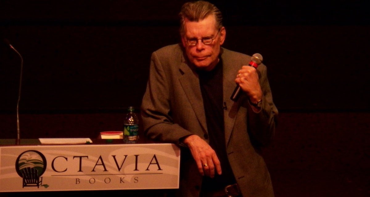 "Influencer che scrive un libro", svelata trama del nuovo romanzo di Stephen King - Lercio