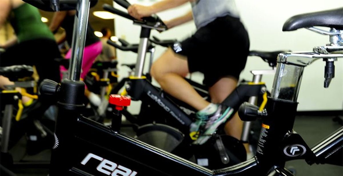 Squalificato per doping il ciclista che ha vinto la tappa con una cyclette - Lercio