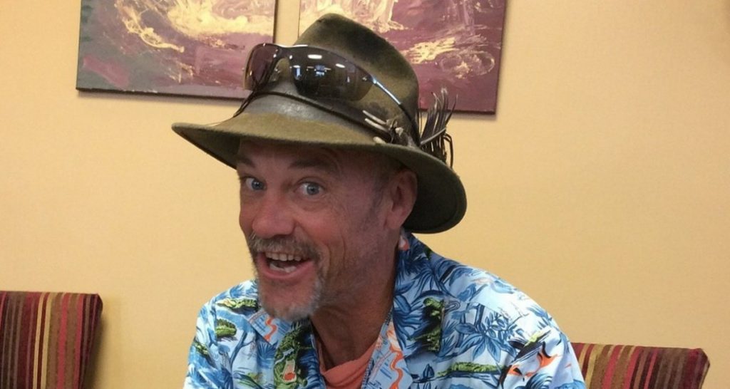 Arrestato falso soccorritore: faceva respirazione bocca a bocca a donne pienamente coscienti - Lercio