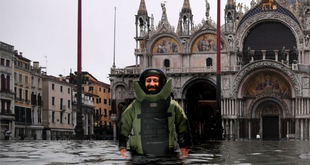 Venezia, visita a sorpresa di Matteo Salvini con la divisa da palombaro della Marina - Lercio