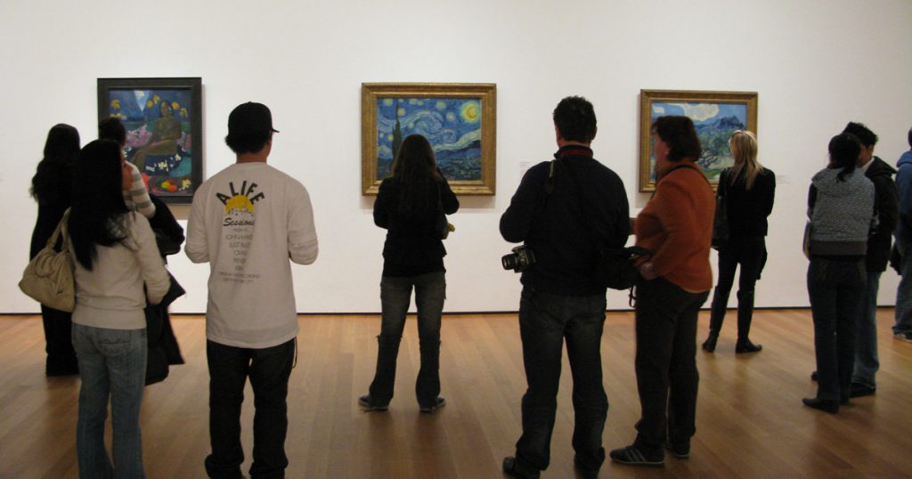 Inserviente del MoMA rivela: "Di notte scambio le targhette alle opere ma nessuno se ne accorge" - Lercio