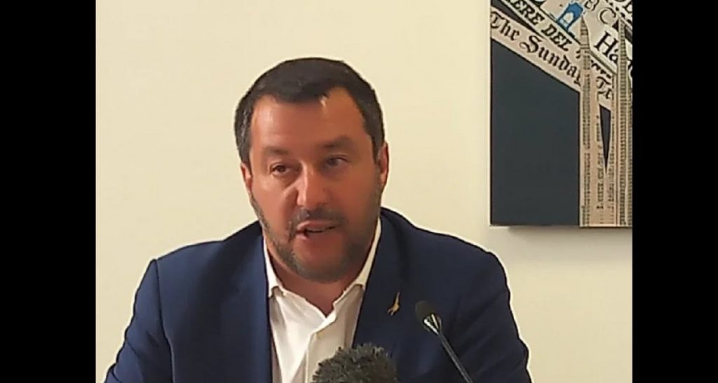 MES, Salvini confessa: "È una materia difficile, non ricordo più su quali parti ho mentito" - Lercio
