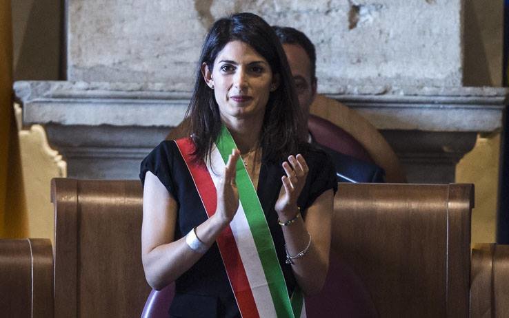 Sondaggi: Virginia Raggi è il miglior sindaco donna mai avuto a Roma - Lercio