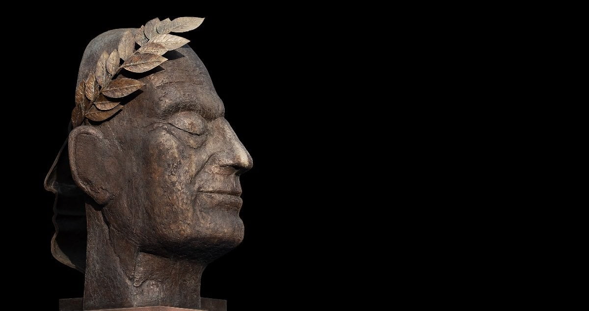 Storico rivela: "Giulio Cesare pugnalato dopo aver chiesto a Bruto di usare il tassametro" - Lercio