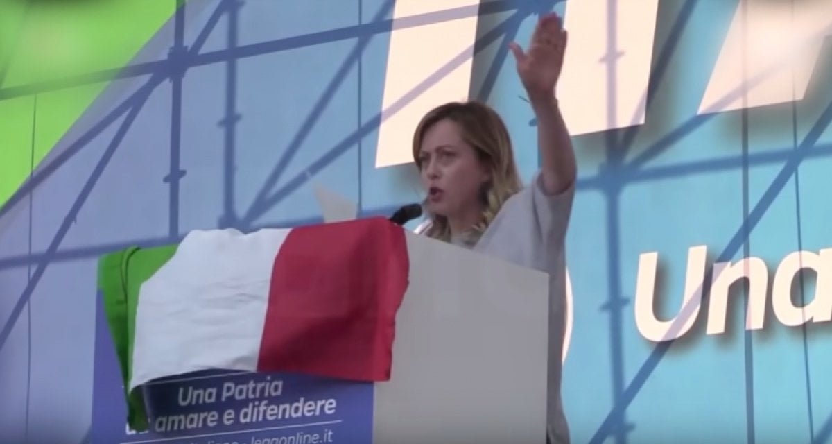 Partigiano si sveglia di soprassalto dal coma ascoltando un discorso di Giorgia Meloni - Lercio