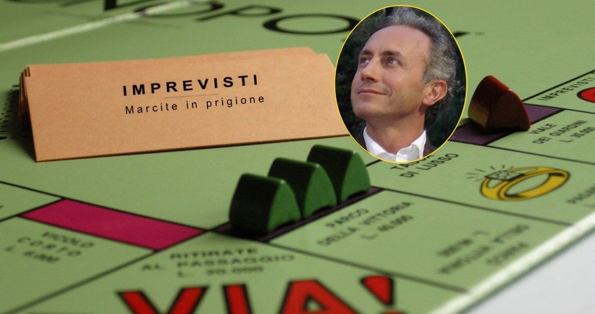 Marco Travaglio riscrive le regole del Monopoli: chi finisce in prigione non può più uscire - Lercio